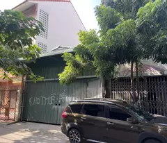 Bán nhà, đất diện tích 102 m2 tại ngõ lớn đường Nguyễn Khoái, Quận Hoàng Mai