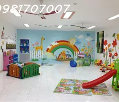 Bán nhà phố Đàm Quang Trung, cạnh Vinhomes, TTTM Aeon Long Biên, 7 tầng, ô tô, kinh doanh, giá hơn