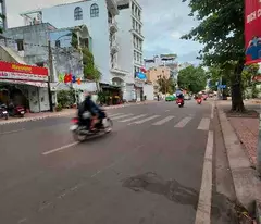 CAO ỐC VĂN PHÒNG - MẶT TIỀN - PHÚ NHUẬN - HẦM - 8 LẦU - ĐANG THUÊ LÂU DÀI - 2 TỶ NĂM BÁN GẤP