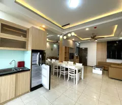 Cho thuê căn hộ 3pn  tòa nhà Mường Thanh Khánh Hòa tầng 8