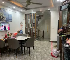 Bán nhà đẹp 7 tầng Võ Chí Công, 3 bước ra mặt phố, tặng nội thất ở ngay