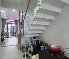 Bán nhà Hoàng Hoa Thám, Bình Thạnh, 4 tầng, 61m2 nở hậu, chỉ 8.4 tỷ