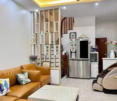 BÁN NHÀ KĨM MÃ 36M2- GIÁ NHỈNH 5.35 TỶ- Ô TÔ CÁCH NHÀ 10M