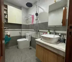 BÁN NHÀ KĨM MÃ 36M2- GIÁ NHỈNH 5.35 TỶ- Ô TÔ CÁCH NHÀ 10M