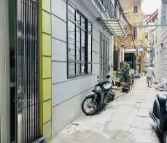 Ô TÔ ĐỖ CỬA - HAI THOÁNG - NHÀ ĐẸP Ở NGAY - GIÁP KHU ĐÔ THỊ ĐẠI KIM HOÀNG MAI
Kim Giang 34 m, 5