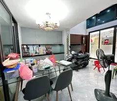 SIÊU PHẨM PHỐ CỔ HOÀN KIẾM - 2 THOÁNG TRƯỚC SAU - Ô TÔ QUA - KINH DOANH SẦM UẤT .

Hàng Vải Hoàn