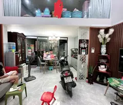 SIÊU PHẨM PHỐ CỔ HOÀN KIẾM - 2 THOÁNG TRƯỚC SAU - Ô TÔ QUA - KINH DOANH SẦM UẤT .

Hàng Vải Hoàn