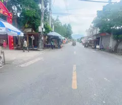 GIÁ RẺ NHÁT SO VÓI KHU VỰC CHỈ HƠN TỶ DT 86 M VỊ CHÍ ĐẤT SÁT DG KINH DOANH TẠI LAP CHÍ MIMH TRÍ SS