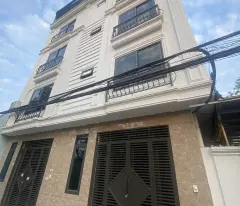 TIN THẬT! Nhà 4,5 tầng, full nội thất, cách 1 nhà ra ô tô tránh,ở luôn