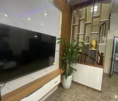 TIN THẬT! Nhà 4,5 tầng, full nội thất, cách 1 nhà ra ô tô tránh,ở luôn