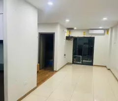 Cần bán căn hộ 49m2 1 ngủ +1 nhà sửa sang và làm nội thất cơ bản liền tường chung cư HH2 Xuân Mai