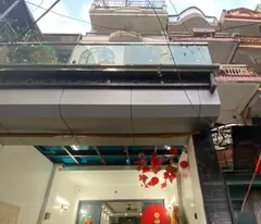 VIP THANH XUÂN - PHÂN LÔ - 6 TẦNG THANG MÁY NHẬP KHẨU - Ô TÔ TẢI ĐỖ CỬA - KINH DOANH SẦM UẤT - DT