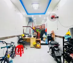 Ngay Nhà thờ Hạnh Thông Tây - Hẻm xe tải - BTCT 3 tầng - 3 phòng ngủ