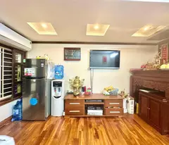 TẬP THỂ TẦNG 1 NGHĨA TÂN 65M – TRUNG TÂM CẦU GIẤY – 2 MẶT NGÕ THÔNG TRƯỚC SAU – 3 BƯỚC RA PHỐ –