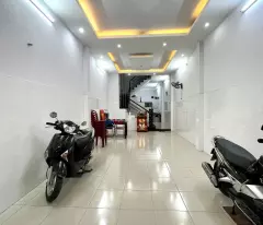 👉 MẶT TIỀN ĐƯỜNG SỐ 8 BHH - (115M2) - 3 TẦNG BTCT - NGANG 4.4M - CÓ SÂN ĐẬU ÔTÔ - 8•TỶ hơn 💵