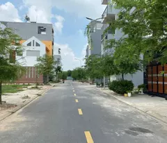 Bán lô đất đối diện công viên sau lưng chợ đầu mới thủ đức, gần ngã tư bình phước