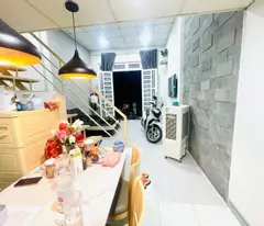 Nhà đường Phan Văn Hớn, Bà Điểm, Hóc môn, 48m2, giá 3tỷ550 TL.