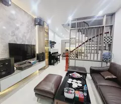Nhà Phố Quan Nhân, Lô Góc 3 thoáng, Nội Thất Xịn, 46m, 4T,Mt 4m, giá 10.2 Tỷ