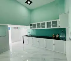 Nhà 2 tầng HXH 5m, gần HUTECH , KHU D ,83m2, 3 PN ,  sổ vuông,DÒNG TIỀN
