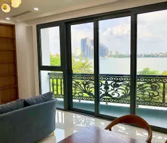 Cực hot căn hộ 1n1k mặt phố Vệ Hồ, view Hồ Tây cực chill 50m