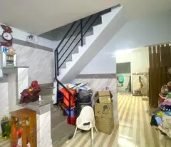 BÁN NHÀ HẺM HUỲNH THỊ HAI , Ô TÔ VÀO TẬN NHÀ , 10M RA CHỢ GẦN BỆNH VIỆN QUẬN 12, HCM . 60M VUÔNG,