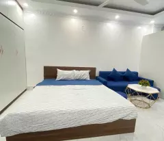 Cho thuê căn hộ ban công thoáng tại 165 Cầu Giấy