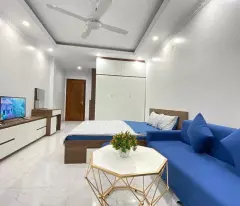 Cho thuê căn hộ ban công thoáng tại 165 Cầu Giấy
