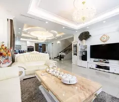 Bán biệt thự mặt phố Vinhomes Gardenia, 290m2 3 tầng, full nội thất hiện đại.