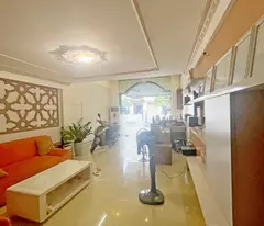 Mặt tiền kinh doanh Tạ Quang Bửu 4x20 80m2 đúc 5 tầng chỉ 17 tỷ 6
