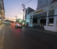 Bán toà nhà khách sạn & karaoke & massage giá mới 68 tỷ.