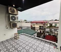 Nhà Âu Cơ 80m2 x mặt tiền 5m, lô góc, ô tô để trong nhà, ngay phố, sổ nở hậu.