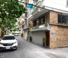 HOÀNG QUỐC VIỆT, VỈA HÈ, PHÂN LÔ, Ô TÔ TRÁNH, MẶT TIỀN 4M. 9,7 TỶ