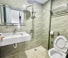 bán nhà  KHƯƠNG ĐÌNH - DT GẦN 40M2 - NGÕ THONG KINH DOANH - LÔ GÓC - GẦN PHỐ