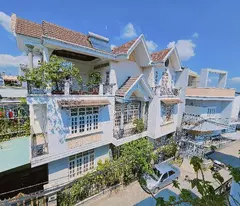 Mặt tiền đường xe hơi 160 Nguyễn Văn Quỳ, Phú Thuận Quận 7, 4 tầng 327m2 ngang 13m, 34 tỷ