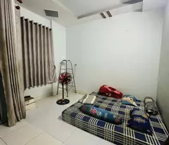 NHÀ 4 Tầng - hẻm XE HƠI Thông - Gần chợ  ĐÔNG QUANG - BÙI VĂN NGỮ. QUẬN 12 - CHỈ 4,35 tỷ.
