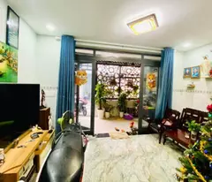 Ngay THPT Nguyễn Trung Trực - HXH 7 chỗ - (4.7 x 11)m - 3 Phòng ngủ