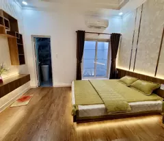Bán nhà Lý Thái Tổ,Quận 10 HXH (4.9x10.) 3 tầng chỉ 6.7 tỷ.