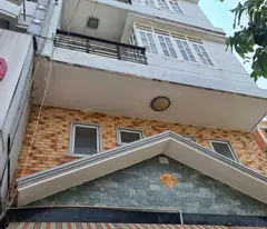 Bán nhà mặt tiền 4 tầng 5,5x18m giá 27 tỷ Đường Nguyễn Ảnh Thủ, Q12