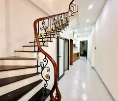 CẦN BÁN CĂN NHÀ NGÕ HÒA BÌNH MINH KHAI HAI BÀ TRƯNG HÀ NỘI  41M2 NGÕ THÔNG XE BA GÁC ĐỖ CỬA