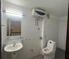 Chính chủ cho thuê nhà 4 tầng mới, đẹp, Số 31 ngõ 154/29 (154/7) Đường Ngọc Lâm, Long Biên, Hà Nội.