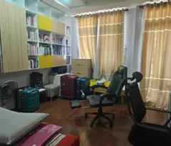 Đức-NHÀ MỚI NỘI THẤT CAO CẤP- LỆCH TẦNG HIỀN ĐẠI CÔNG SUẤT CHO THUÊ 50TR/THÁNG-MẶT TIỀN KINH DOANH