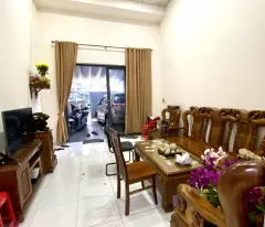 BÁN NHÀ 1 TRỆT 1 LỬNG MỚI TINH - TIỀN ĐƯỜNG HUỲNH THỊ HAI - 2 TẦNG  - 4x20m - GIÁ 4.9 TỶ