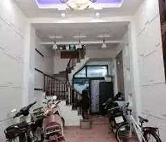 Cần bán nhà 5T Cầu Giấy DT 42m2 nhỉnh 7 tỉ. LH: Em Tuấn 0376272955.