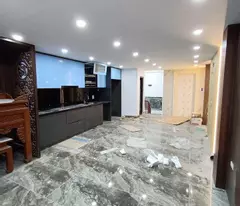 Bán nhà Lai Xá, Kim Chung. Trục chính kinh doanh, Ôtô tránh. Nội thất đầy đủ thang máy sẵn