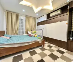 Bán nhà phố 8/3, Hai Bà Trưng 31m, 5 tầng. Giá: 6.2 tỷ