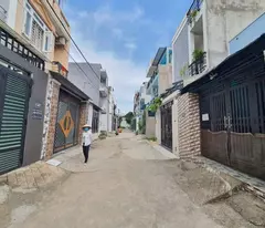 Lô đất hẻm 47 trường lưu DT 70m giá tốt, vị trí đẹp