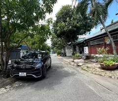 Lô đất hẻm 47 trường lưu DT 70m giá tốt, vị trí đẹp