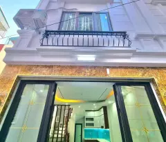 Bán nhà Đại Tự, Kim Chung 30m2, xây 5 tầng. Cách 30m đến Chợ, 620m đến Phố Huyện Hoài Đức