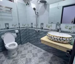 Bán nhà Đại Tự, Kim Chung 30m2, xây 5 tầng. Cách 30m đến Chợ, 620m đến Phố Huyện Hoài Đức