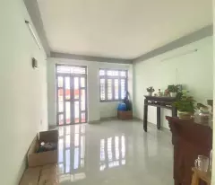 BÁN BIỆT THỰ 4 TẦNG MÁI THÁI  SÁT  VÁCH TRƯỜNG HỌC TRẬN CAO VÂN TRUNG MỶ TÂY QUẬN 12 HCM HẺM XE